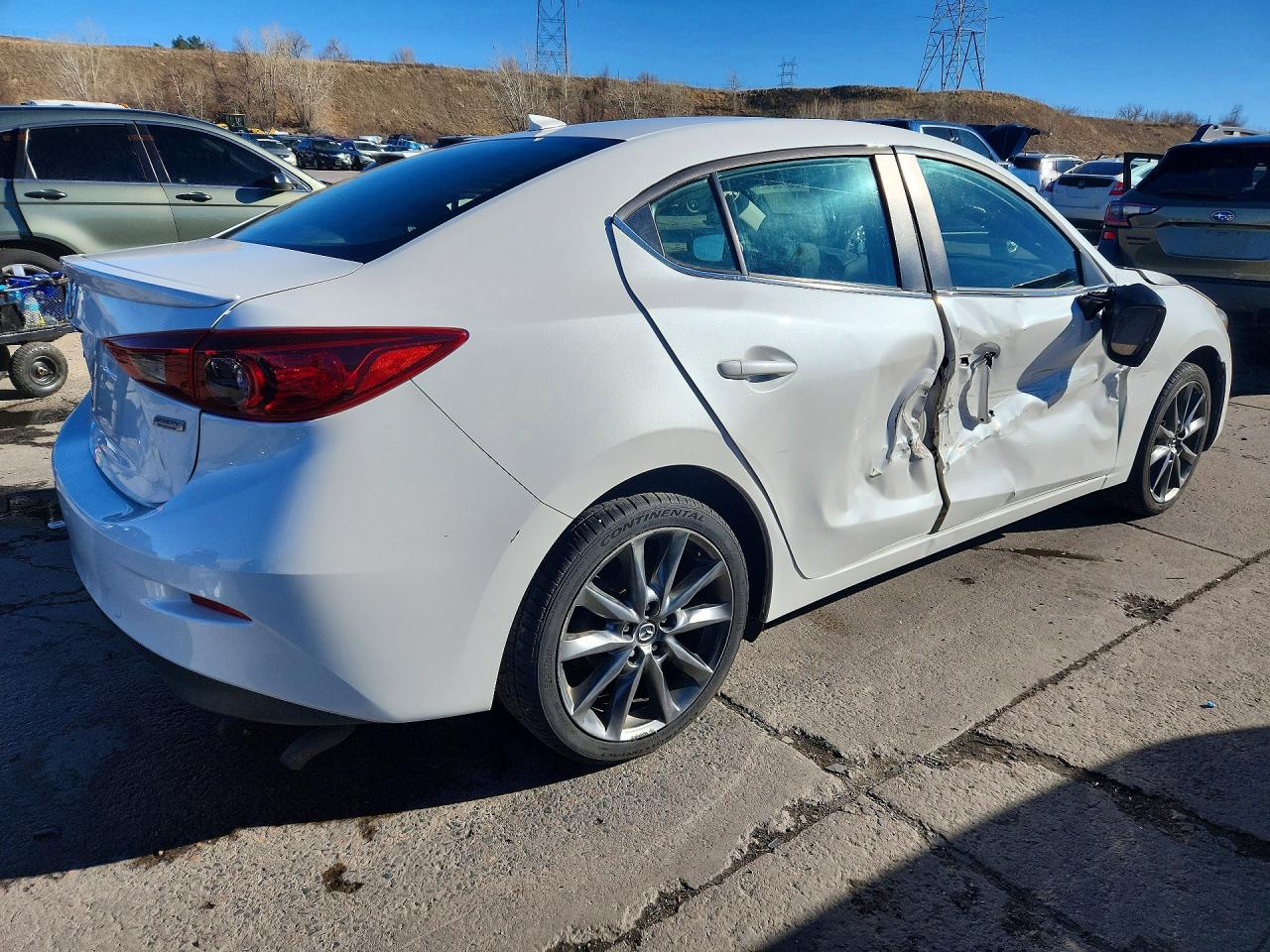 2018 MAZDA 3 TOURING photo 3