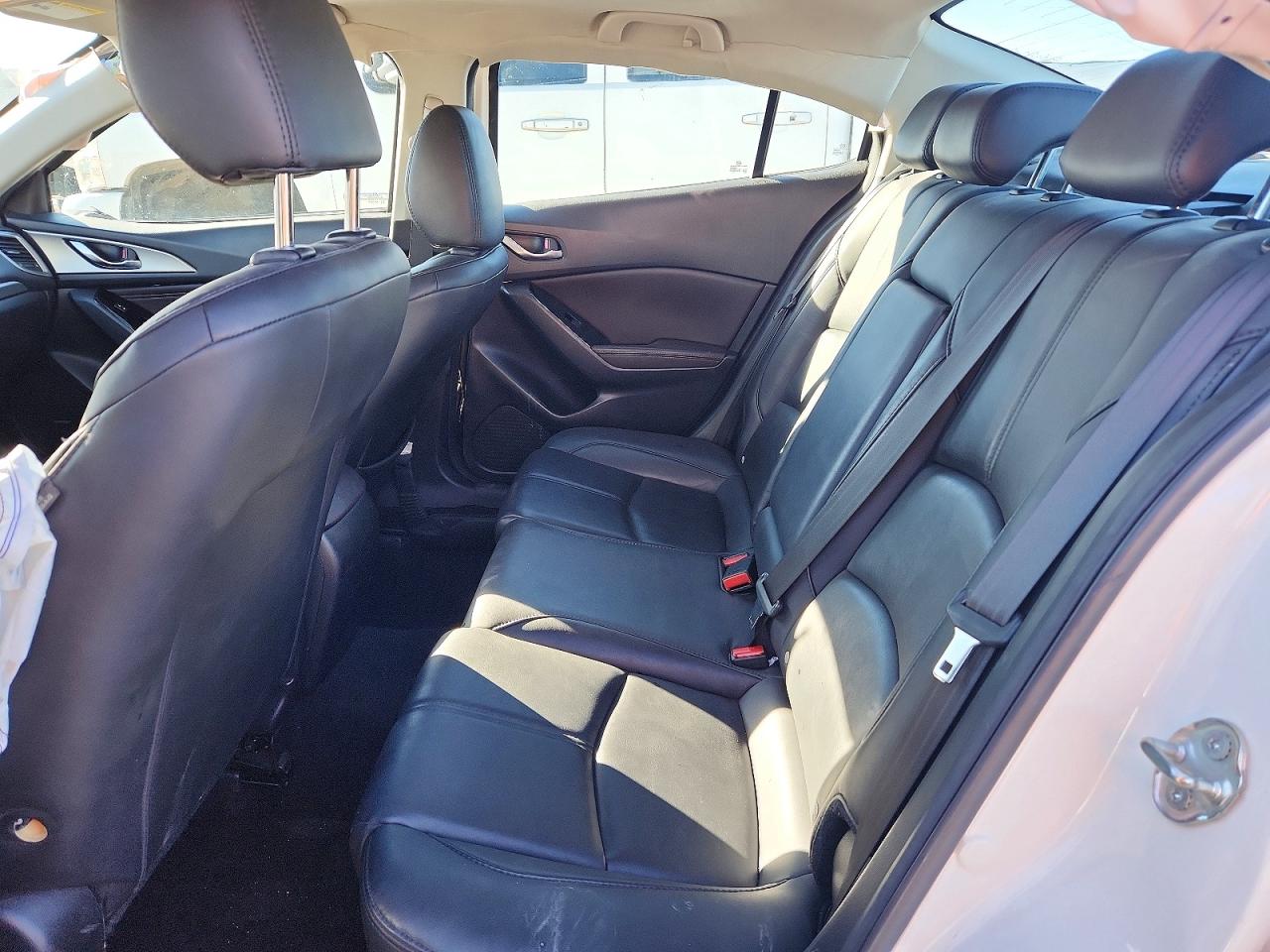 2018 MAZDA 3 TOURING photo 10