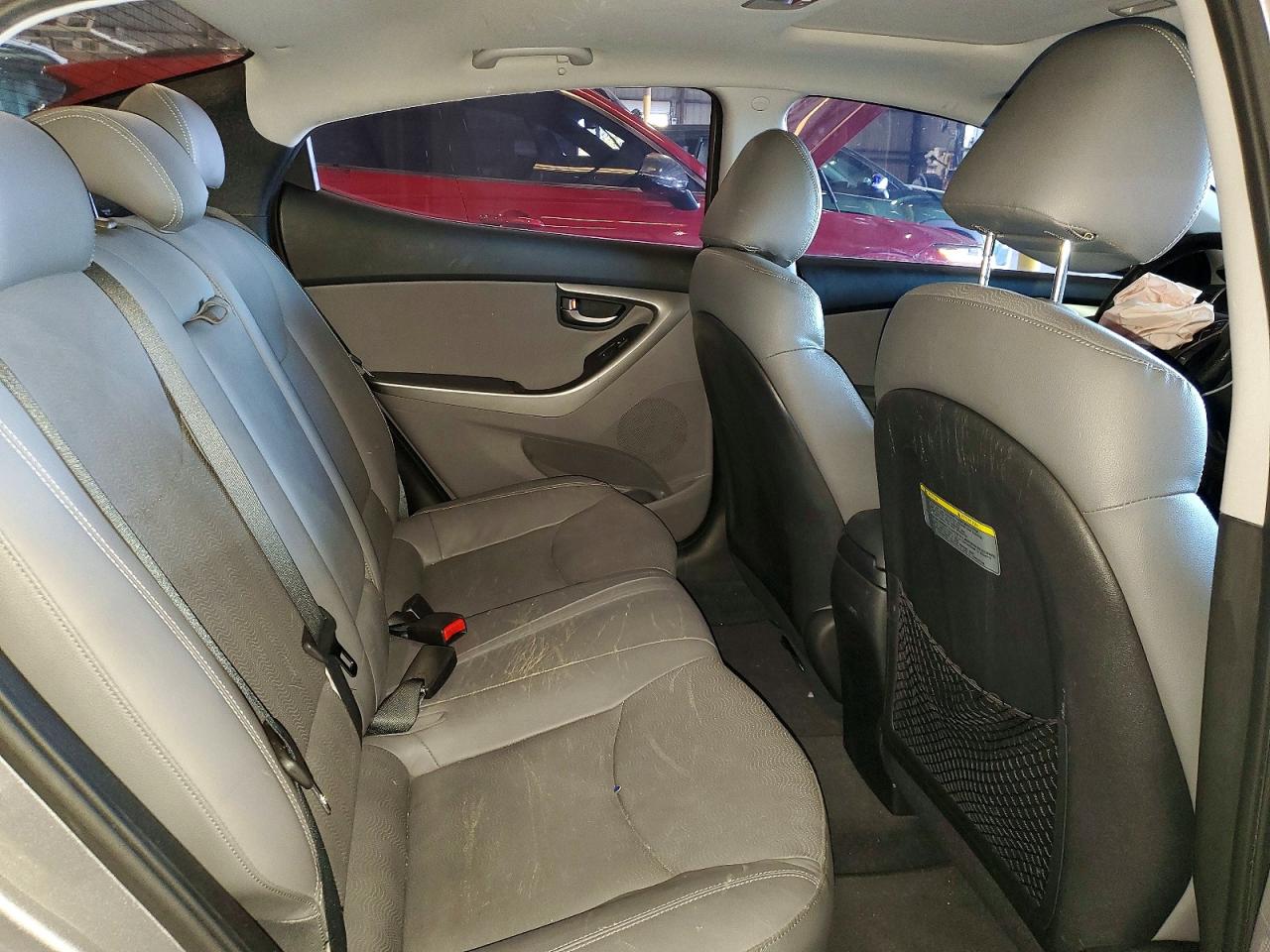 2012 HYUNDAI ELANTRA photo 10