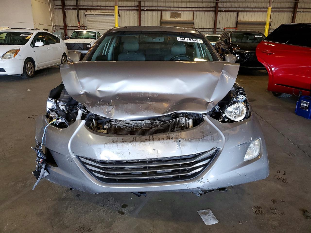 2012 HYUNDAI ELANTRA photo 5