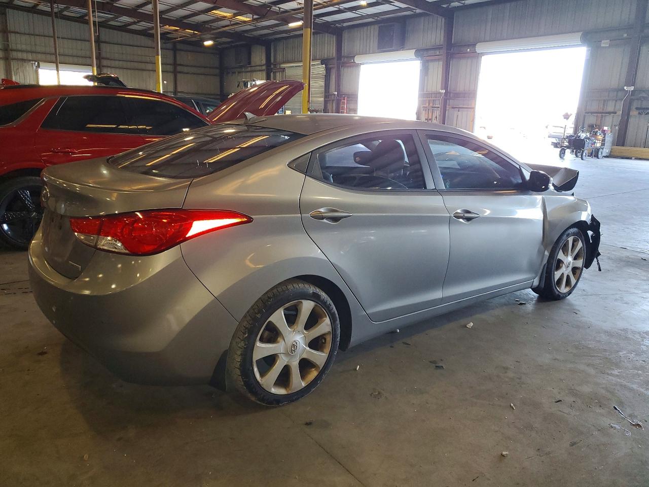 2012 HYUNDAI ELANTRA photo 3