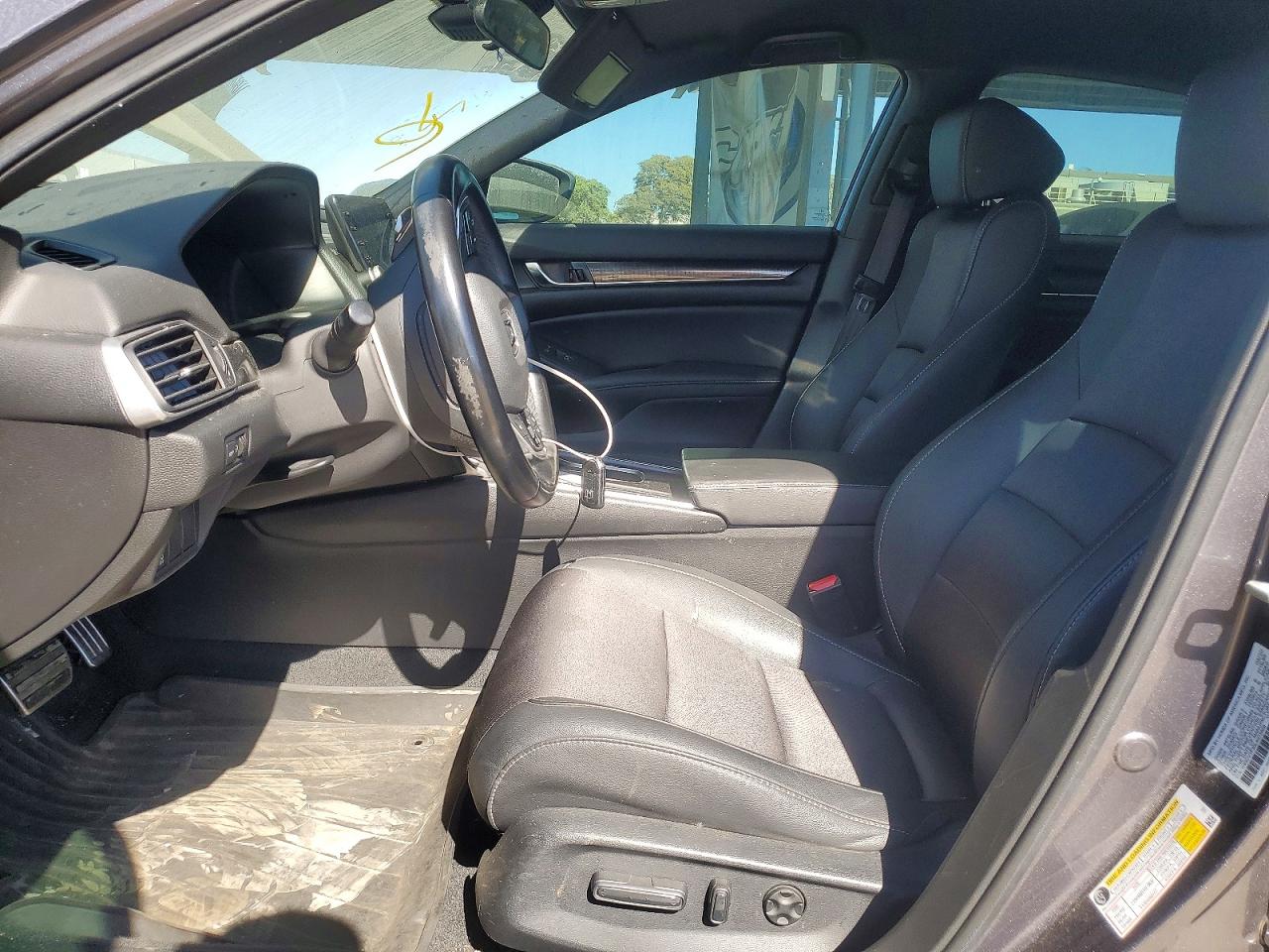 2020 HONDA ACCORD SPORT photo 13