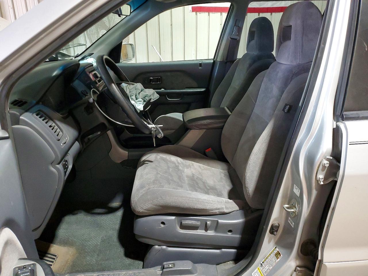 2004 HONDA PILOT EX photo 7