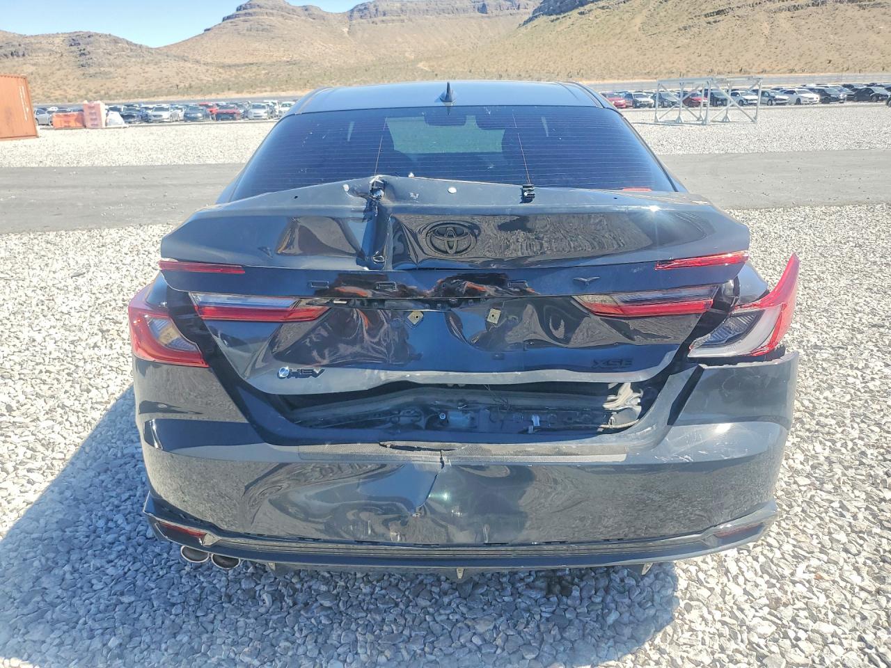 2025 TOYOTA CAMRY XSE photo 11