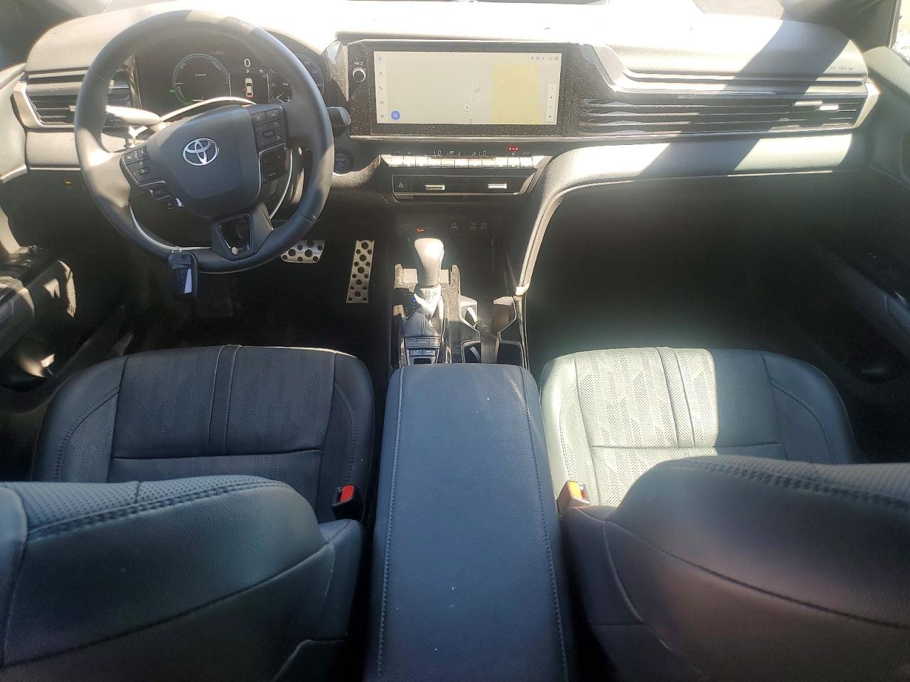 2025 TOYOTA CAMRY XSE photo 15