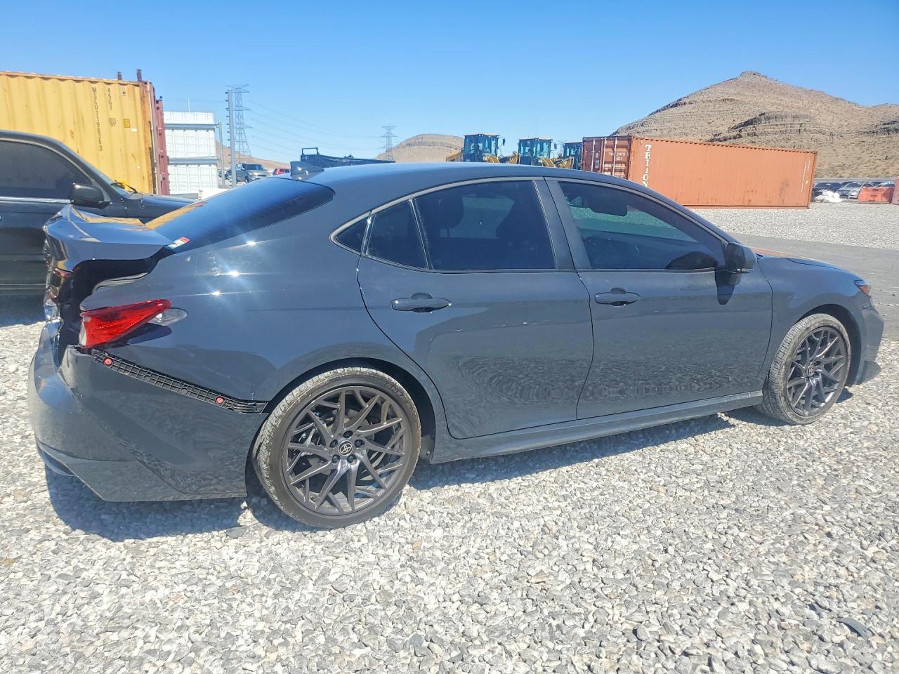 2025 TOYOTA CAMRY XSE photo 5