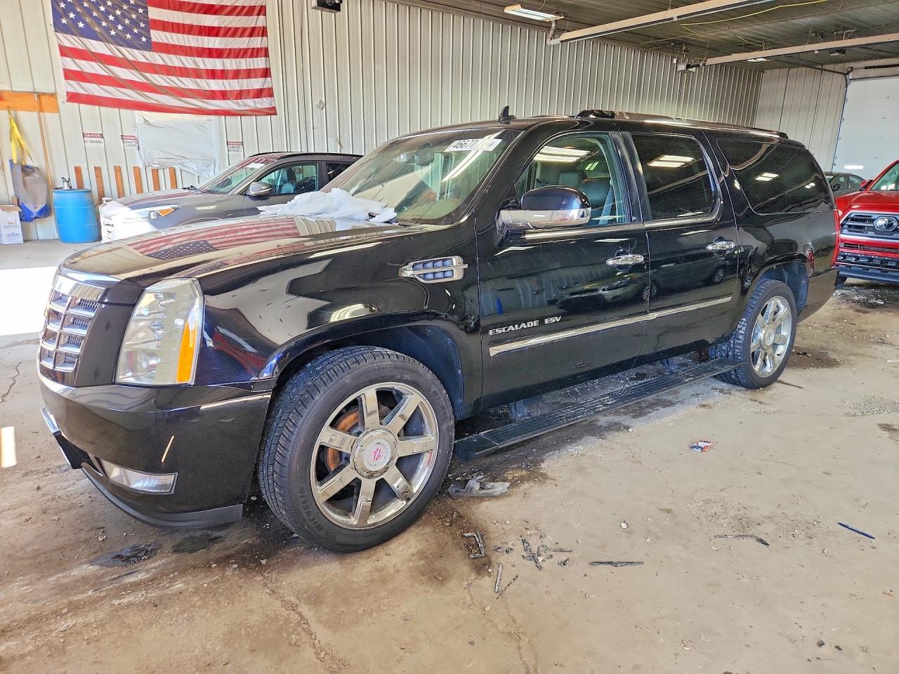 2011 CADILLAC ESCALADE