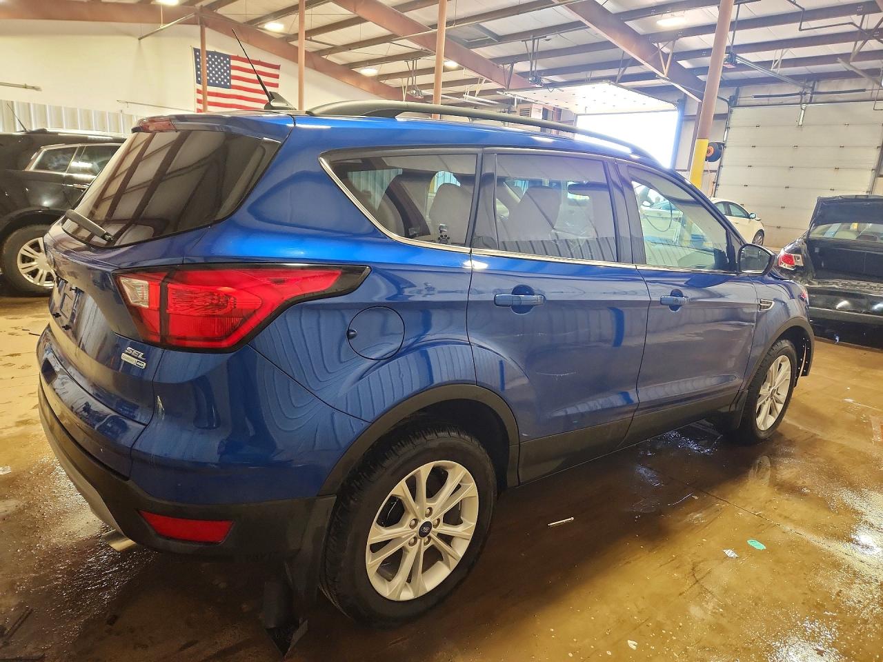 2019 FORD ESCAPE SEL photo 5
