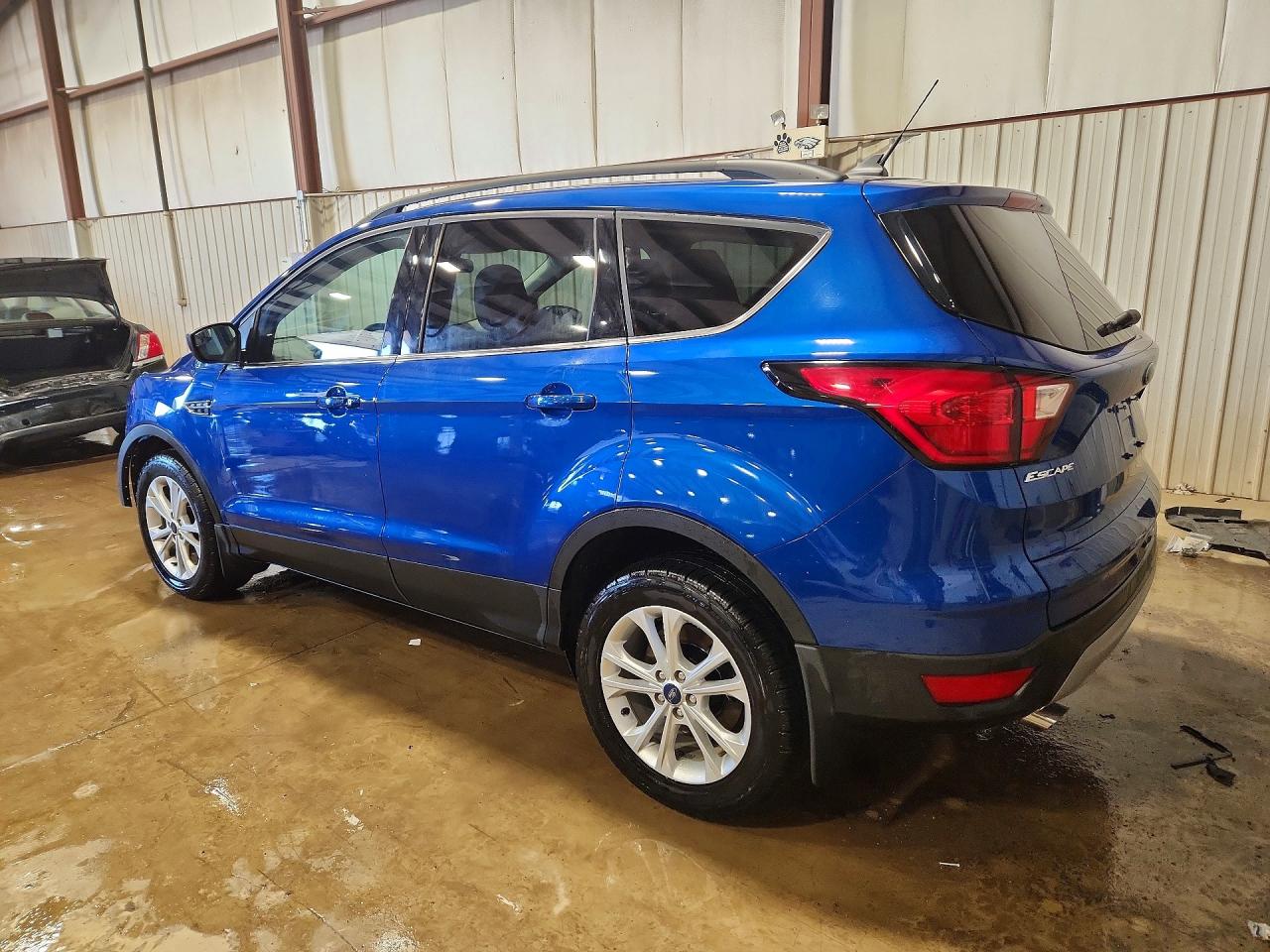 2019 FORD ESCAPE SEL photo 3