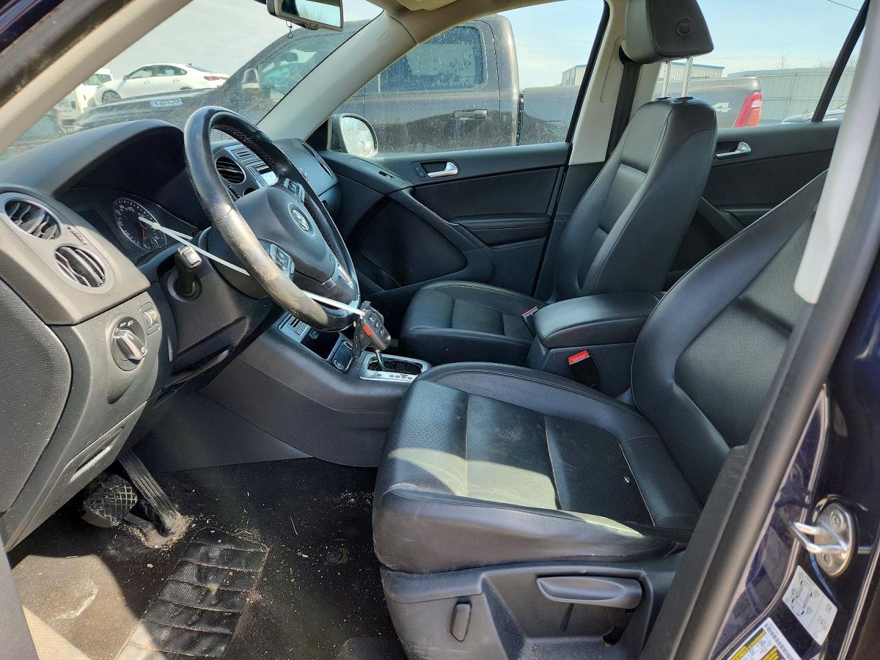 2016 VOLKSWAGEN TIGUAN S photo 7