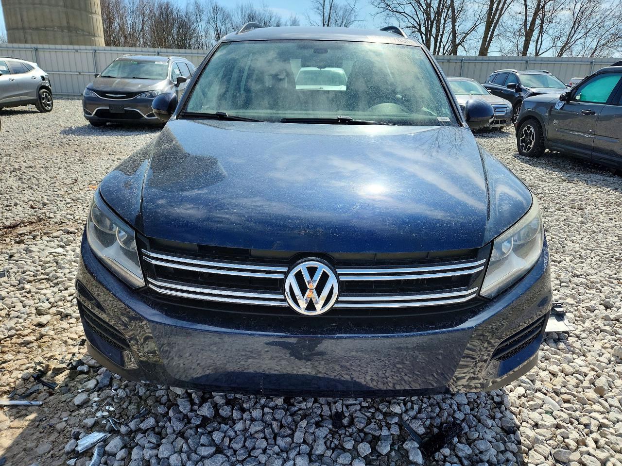 2016 VOLKSWAGEN TIGUAN S photo 5