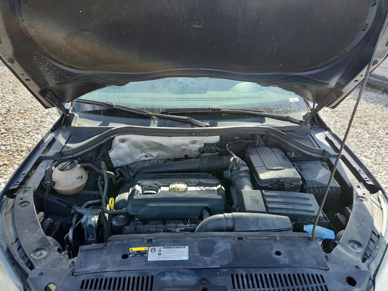 2016 VOLKSWAGEN TIGUAN S photo 12
