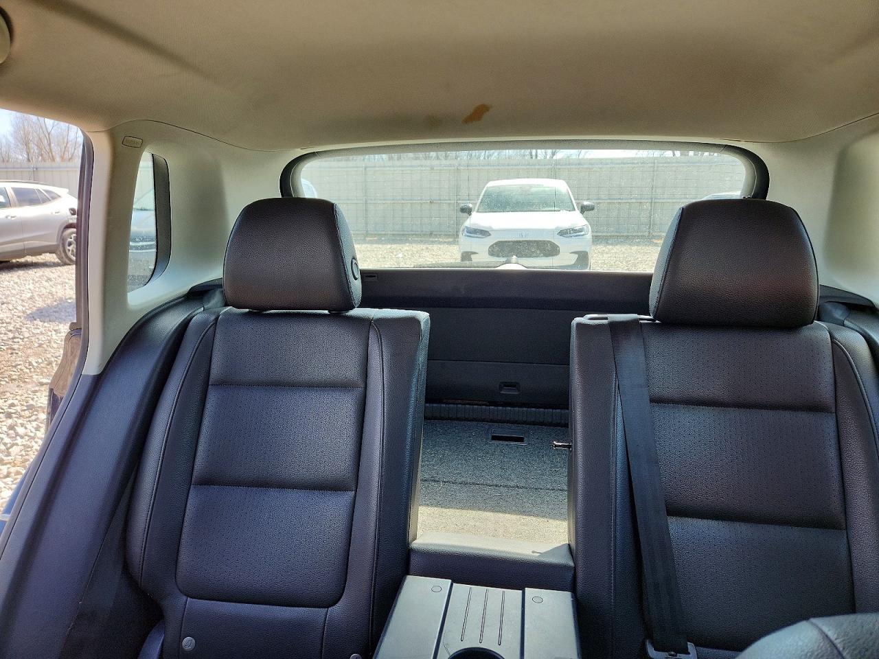 2016 VOLKSWAGEN TIGUAN S photo 10