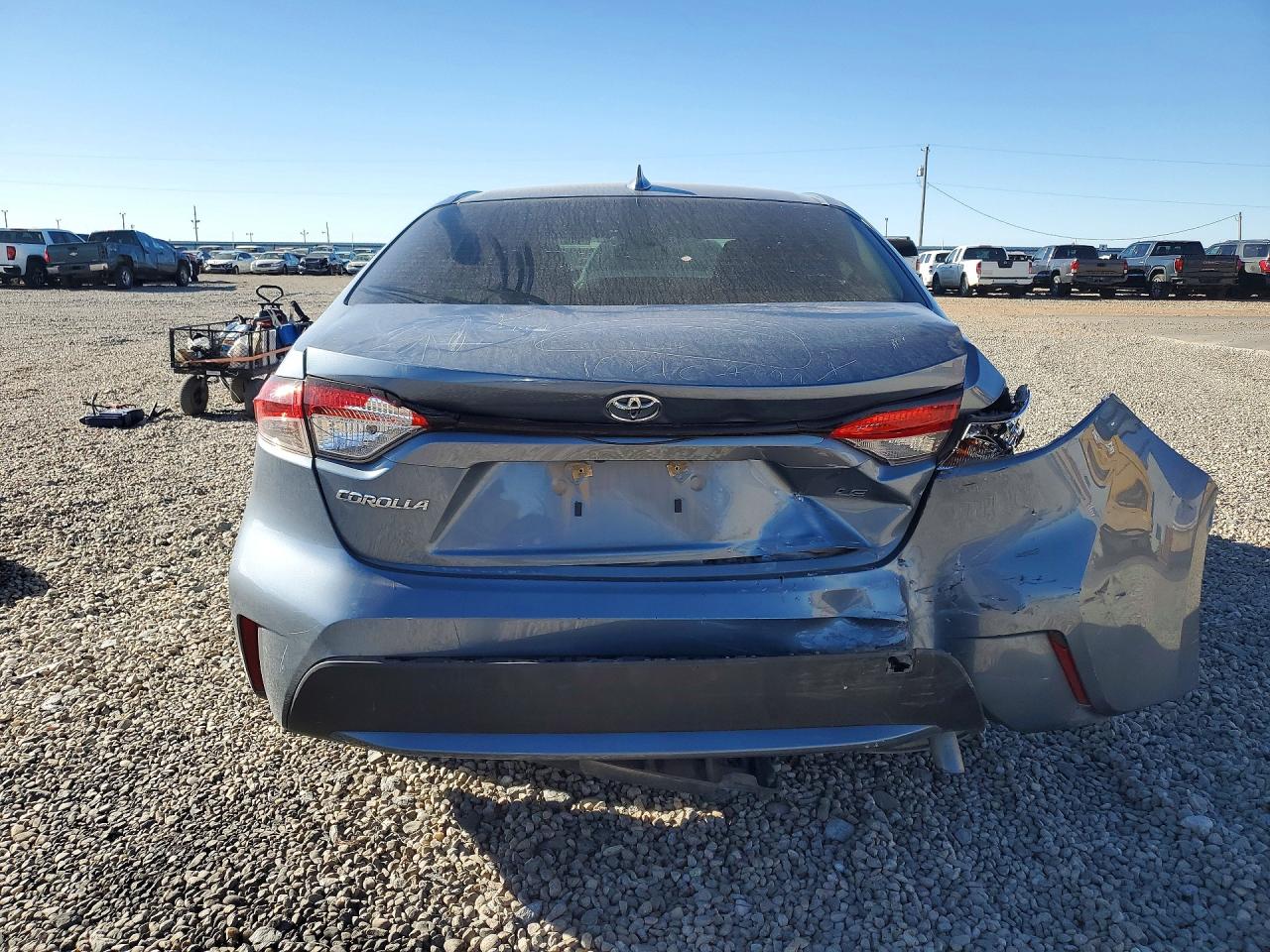 2021 TOYOTA COROLLA LE photo 11