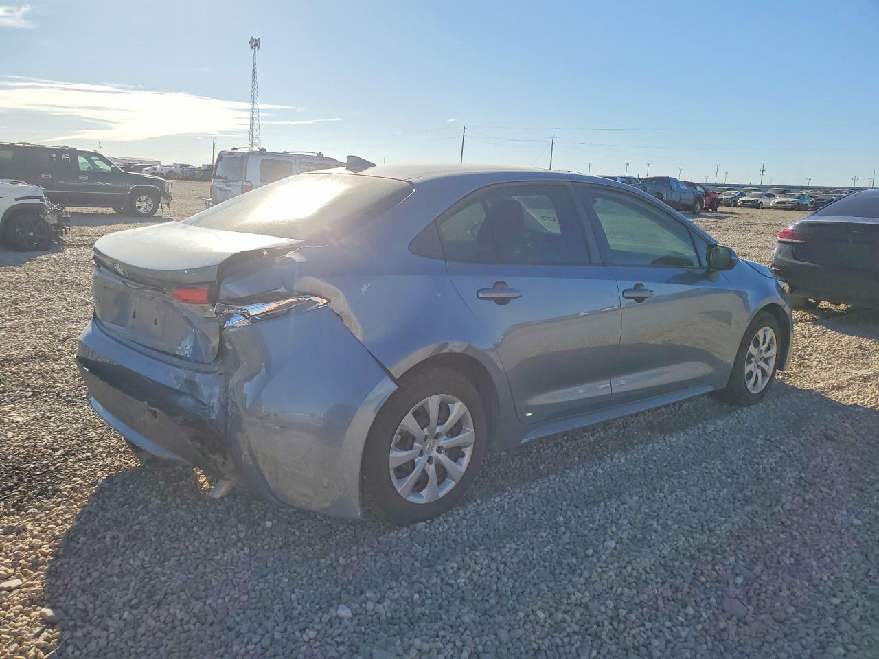 2021 TOYOTA COROLLA LE photo 5