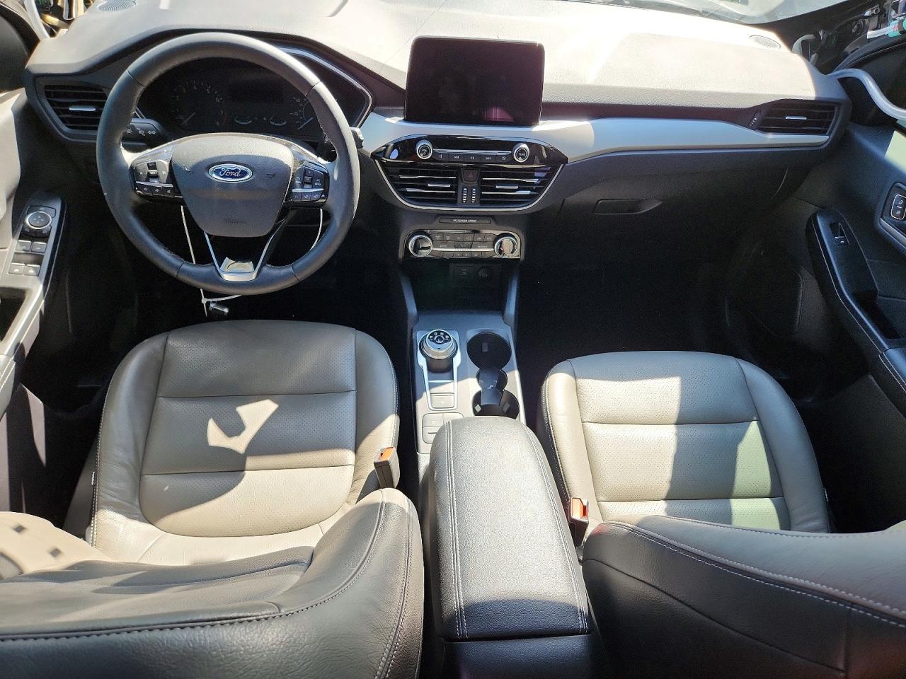 2022 FORD ESCAPE SE photo 8