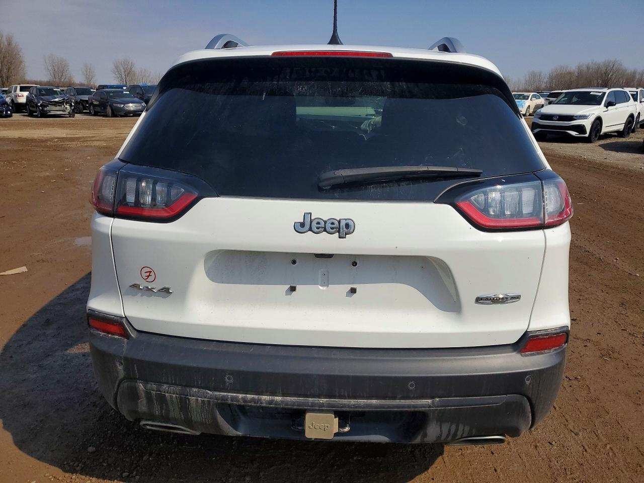 2021 JEEP CHEROKEE LATITUDE LUX photo 11