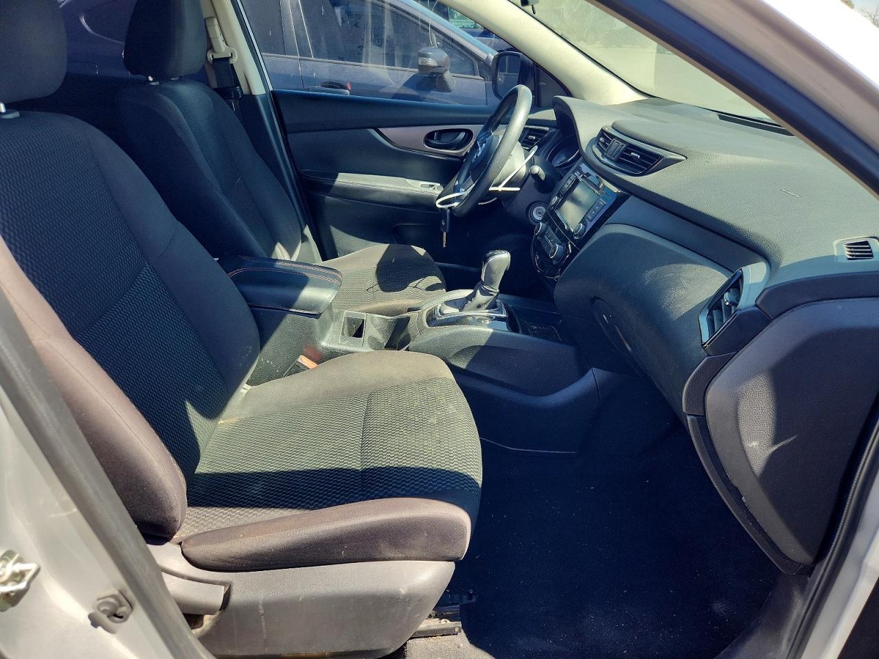 2019 NISSAN ROGUE SPORT S photo 7