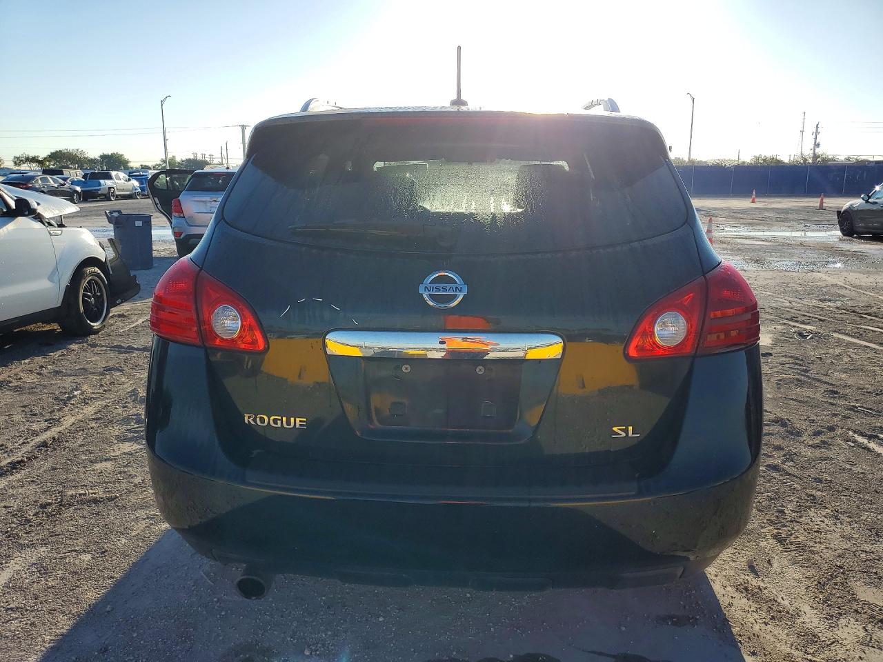 2011 NISSAN ROGUE S photo 16