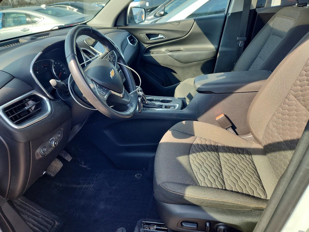 2020 CHEVROLET EQUINOX LT photo 14