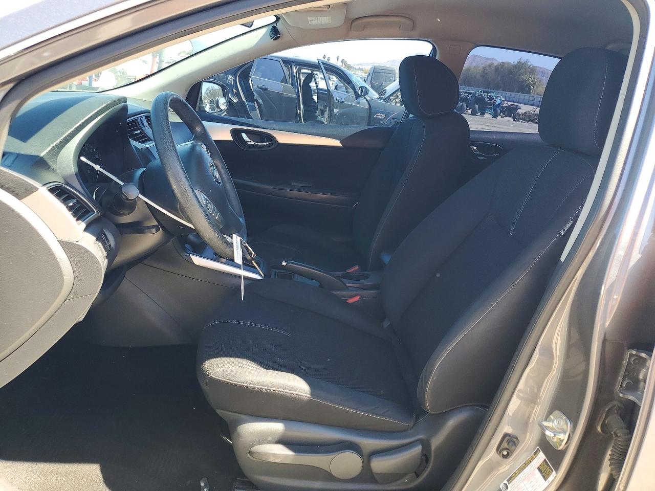 2017 NISSAN SENTRA S photo 7