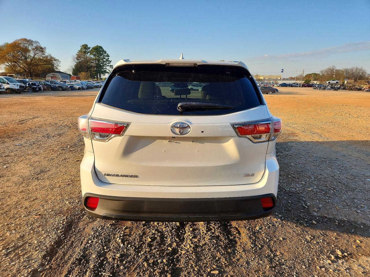 2014 TOYOTA HIGHLANDER XLE photo 11
