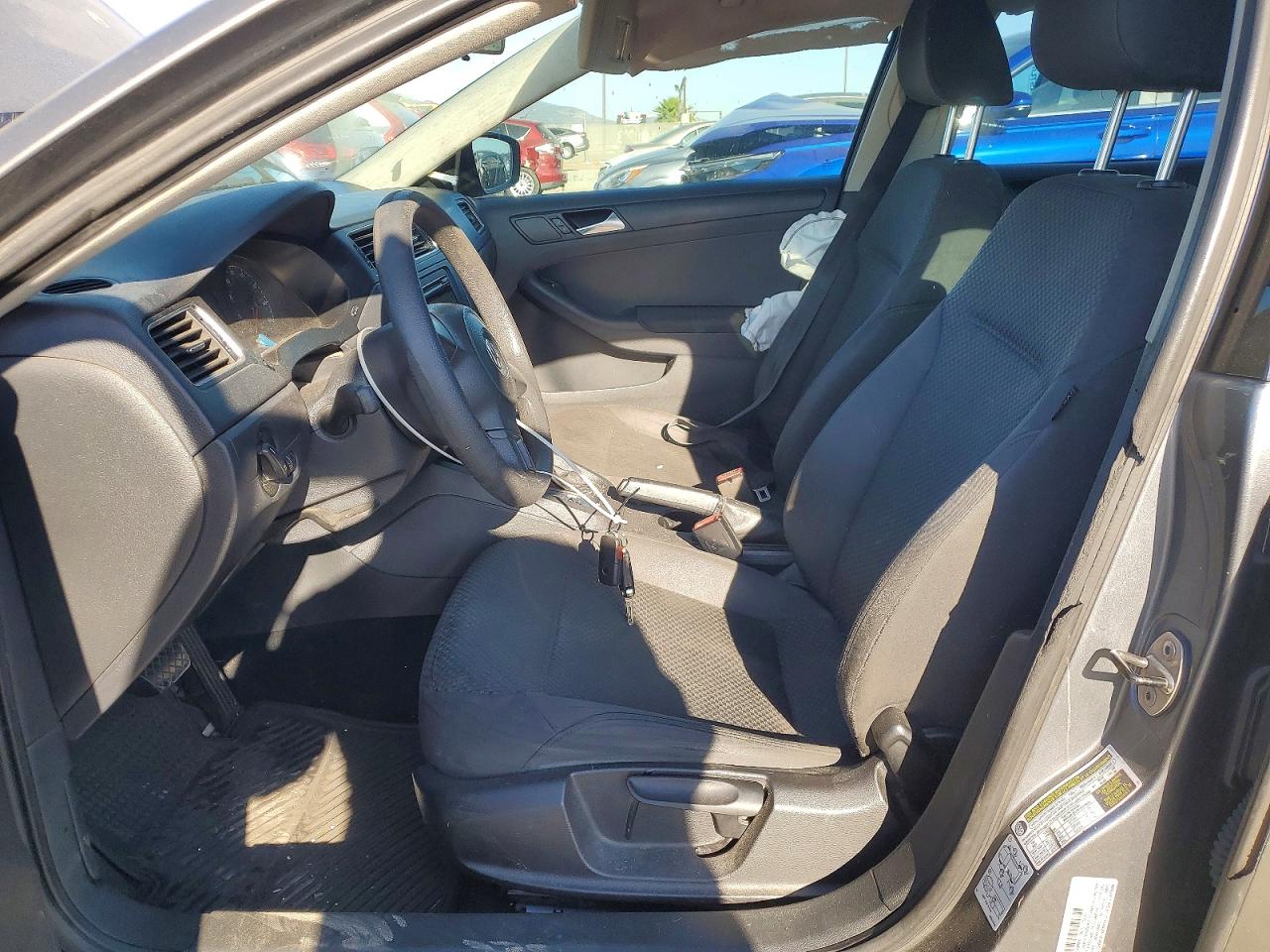 2011 VOLKSWAGEN JETTA BASE photo 13