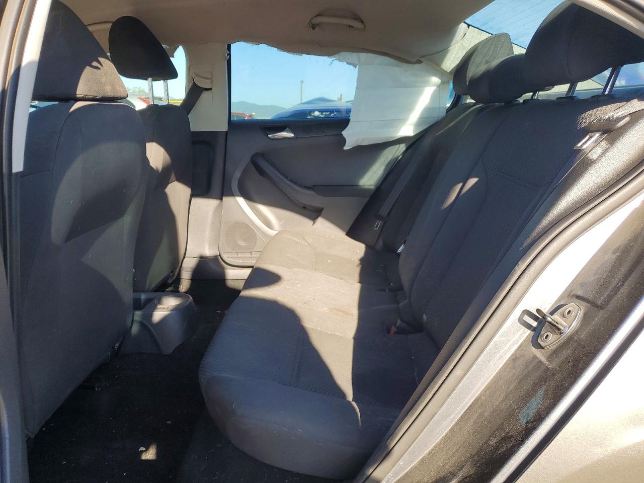 2011 VOLKSWAGEN JETTA BASE photo 19