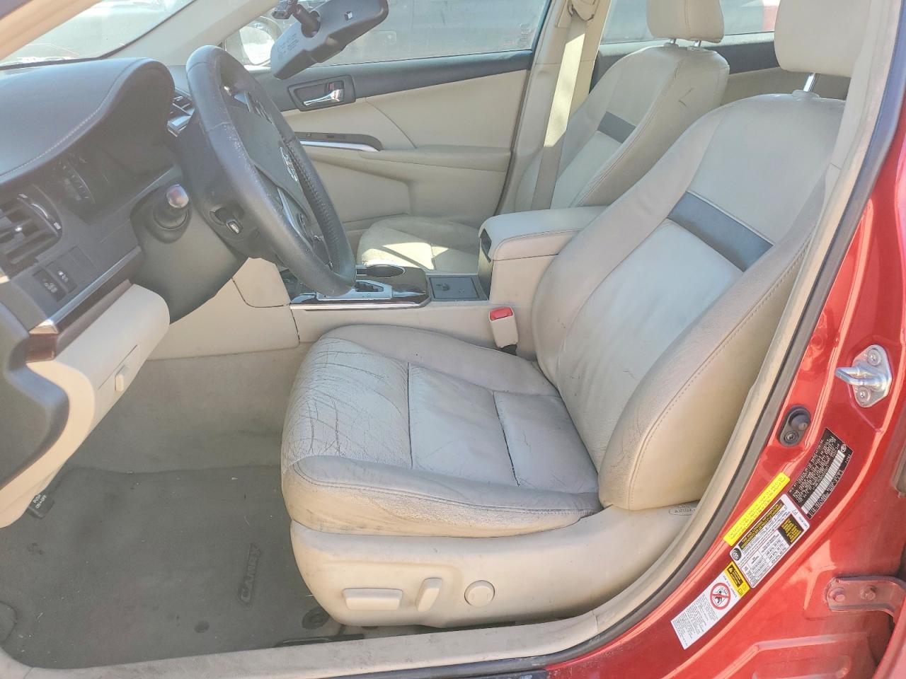 2012 TOYOTA CAMRY XLE V6 photo 7