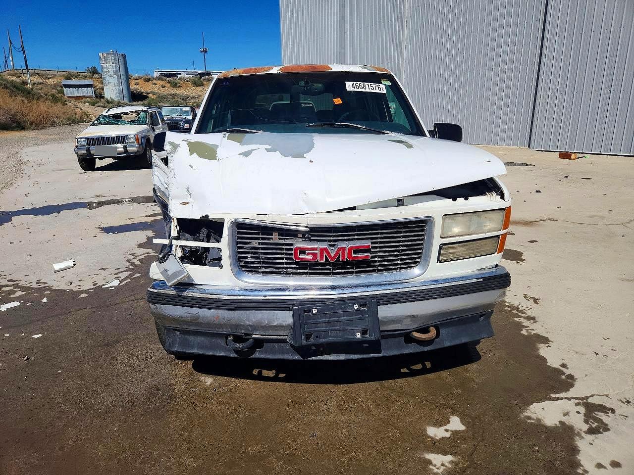 1997 GMC SUBURBAN K1500 photo 5