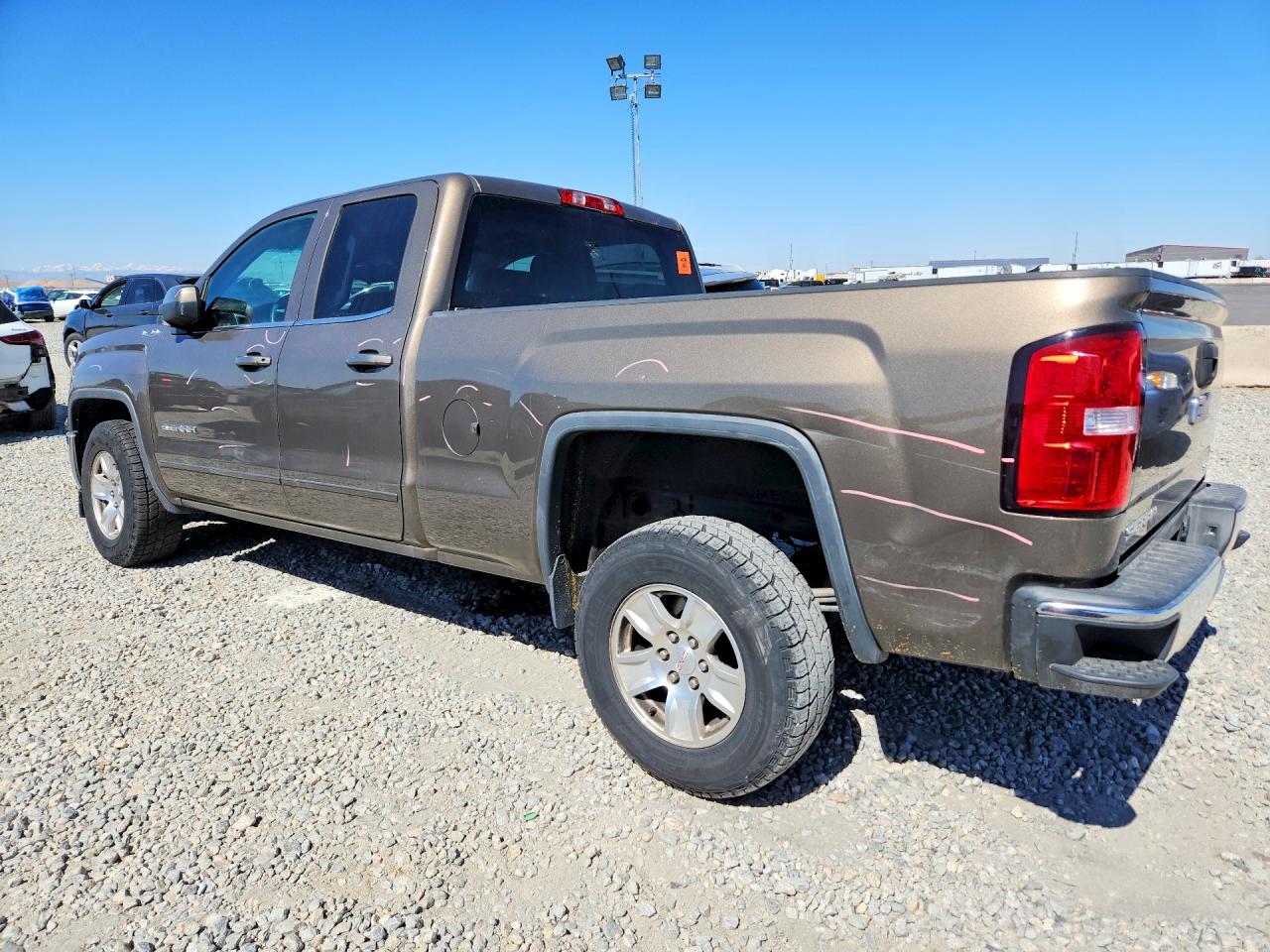 2015 GMC SIERRA K1500 SLE photo 2