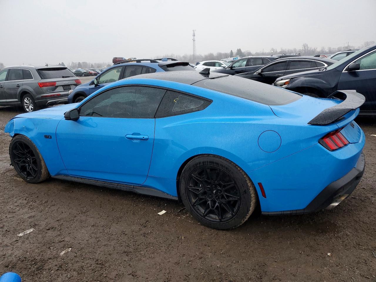 2024 FORD MUSTANG GT photo 3