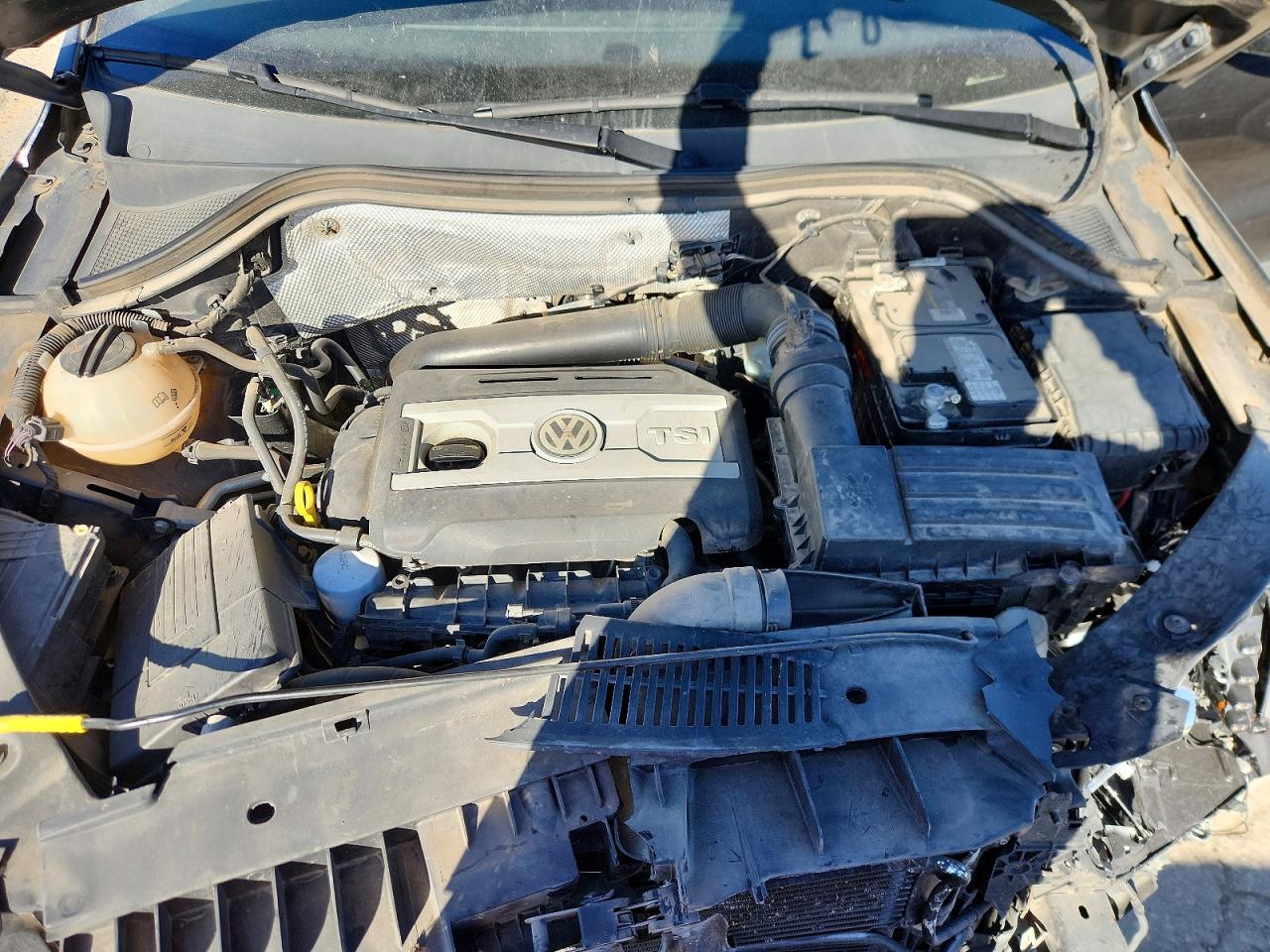 2016 VOLKSWAGEN TIGUAN S photo 31