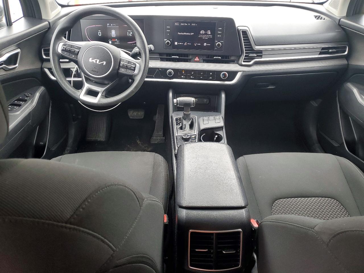 2023 KIA SPORTAGE LX photo 8