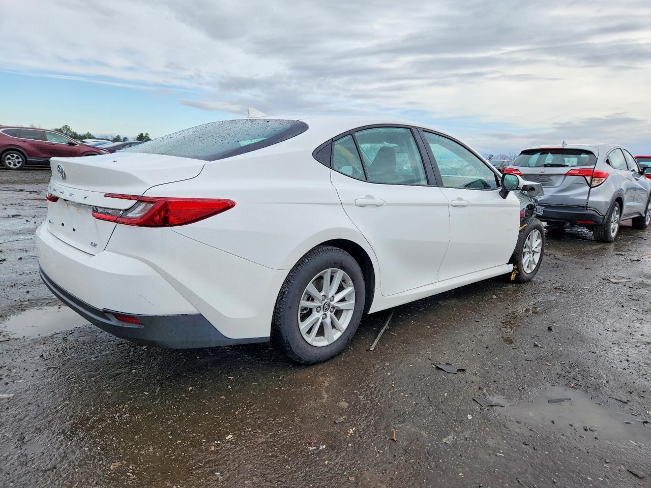 2025 TOYOTA CAMRY LE photo 3