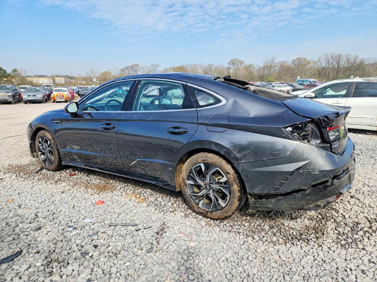 2024 HYUNDAI SONATA SEL photo 3