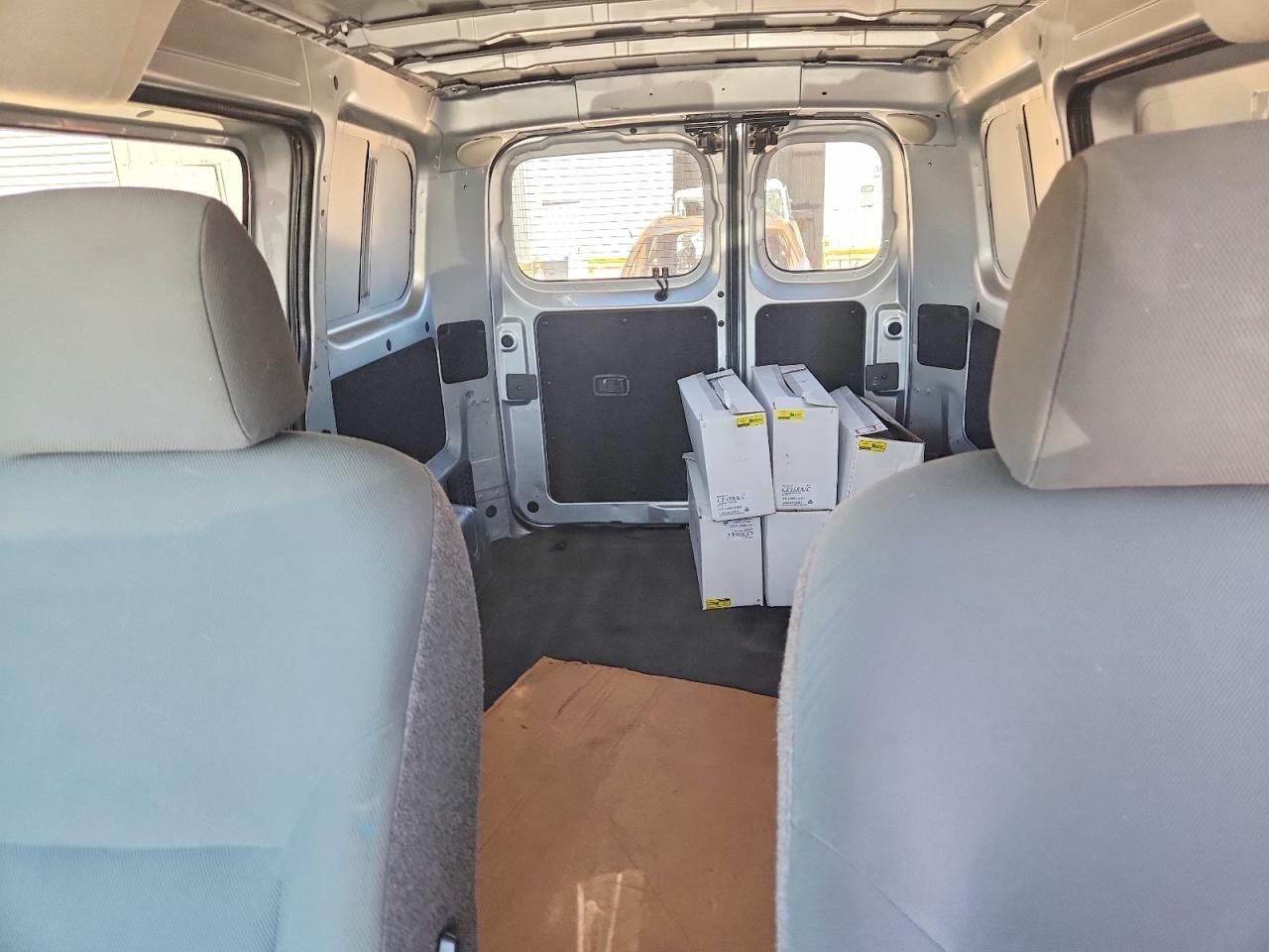 2015 CHEVROLET CITY EXPRESS LS photo 10
