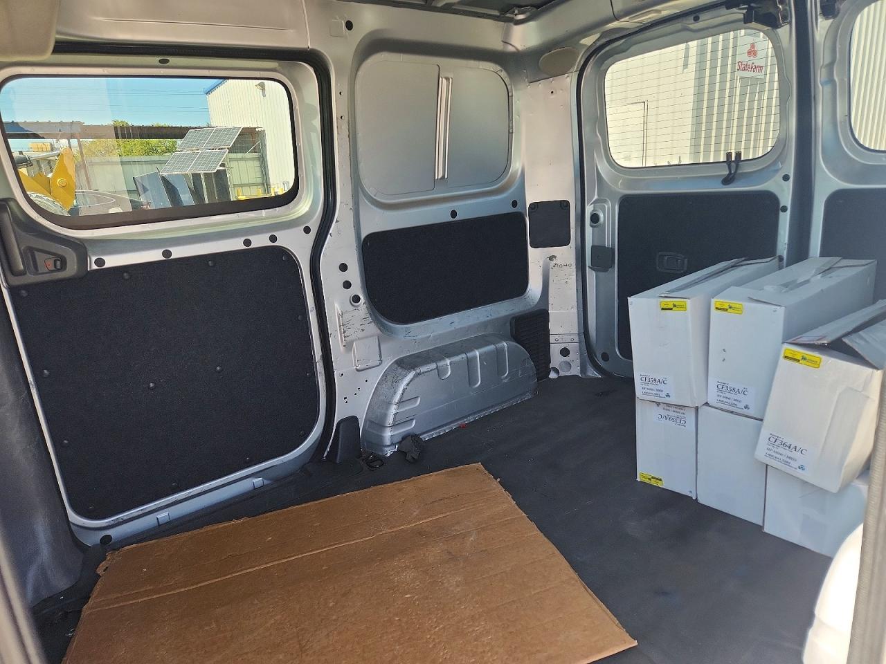 2015 CHEVROLET CITY EXPRESS LS photo 11
