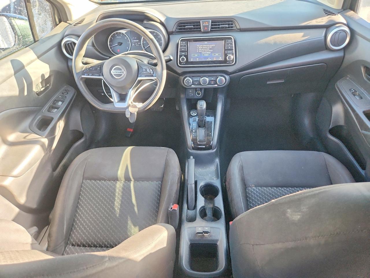 2021 NISSAN VERSA S photo 15