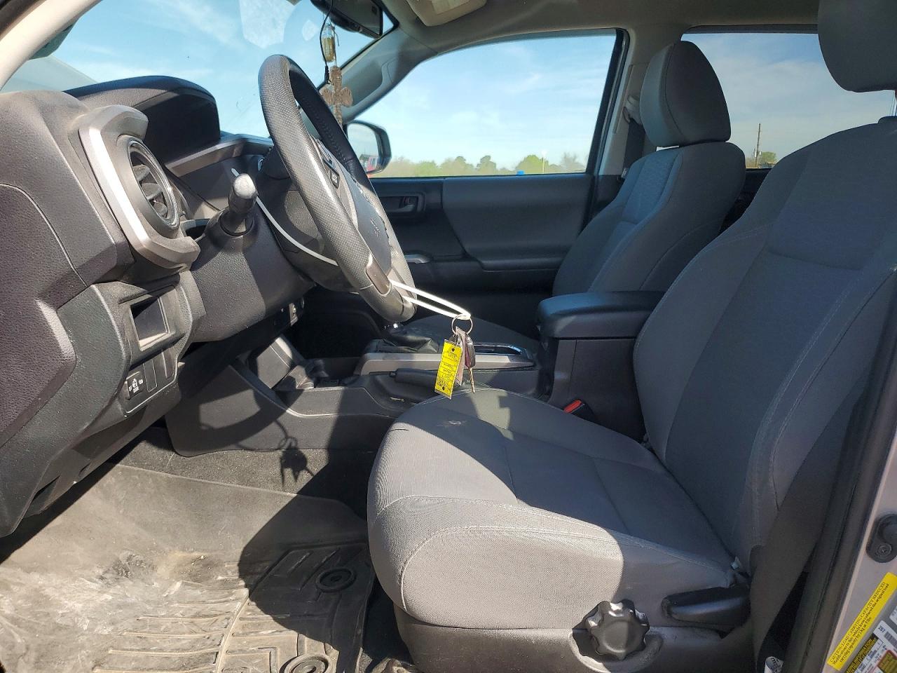 2017 TOYOTA TACOMA SR5 V6 photo 13