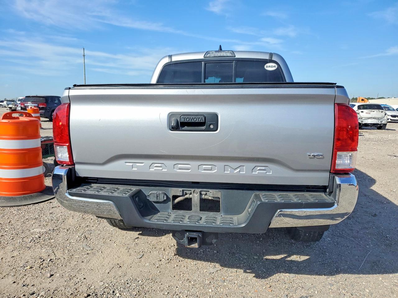 2017 TOYOTA TACOMA SR5 V6 photo 11