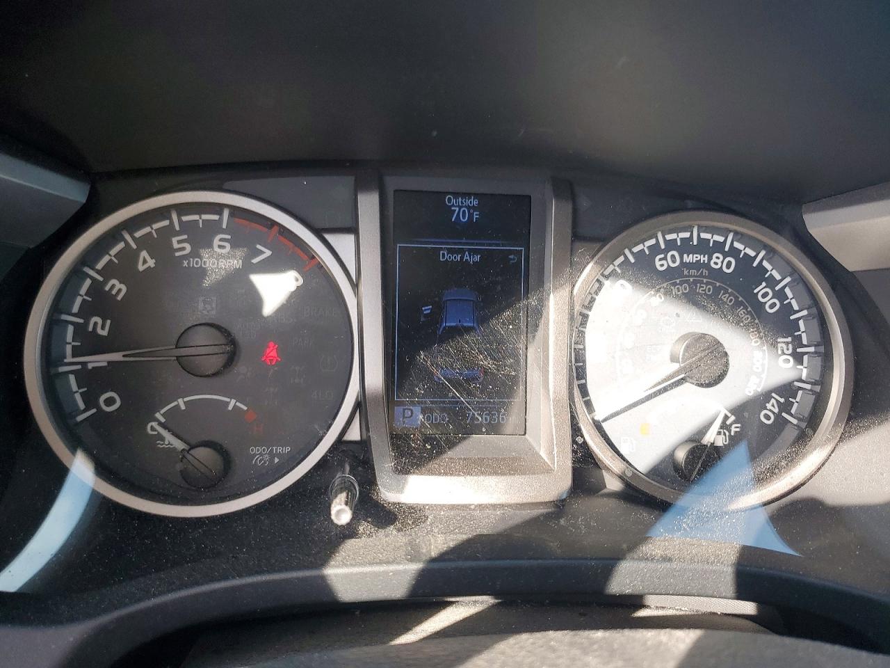2017 TOYOTA TACOMA SR5 V6 photo 17