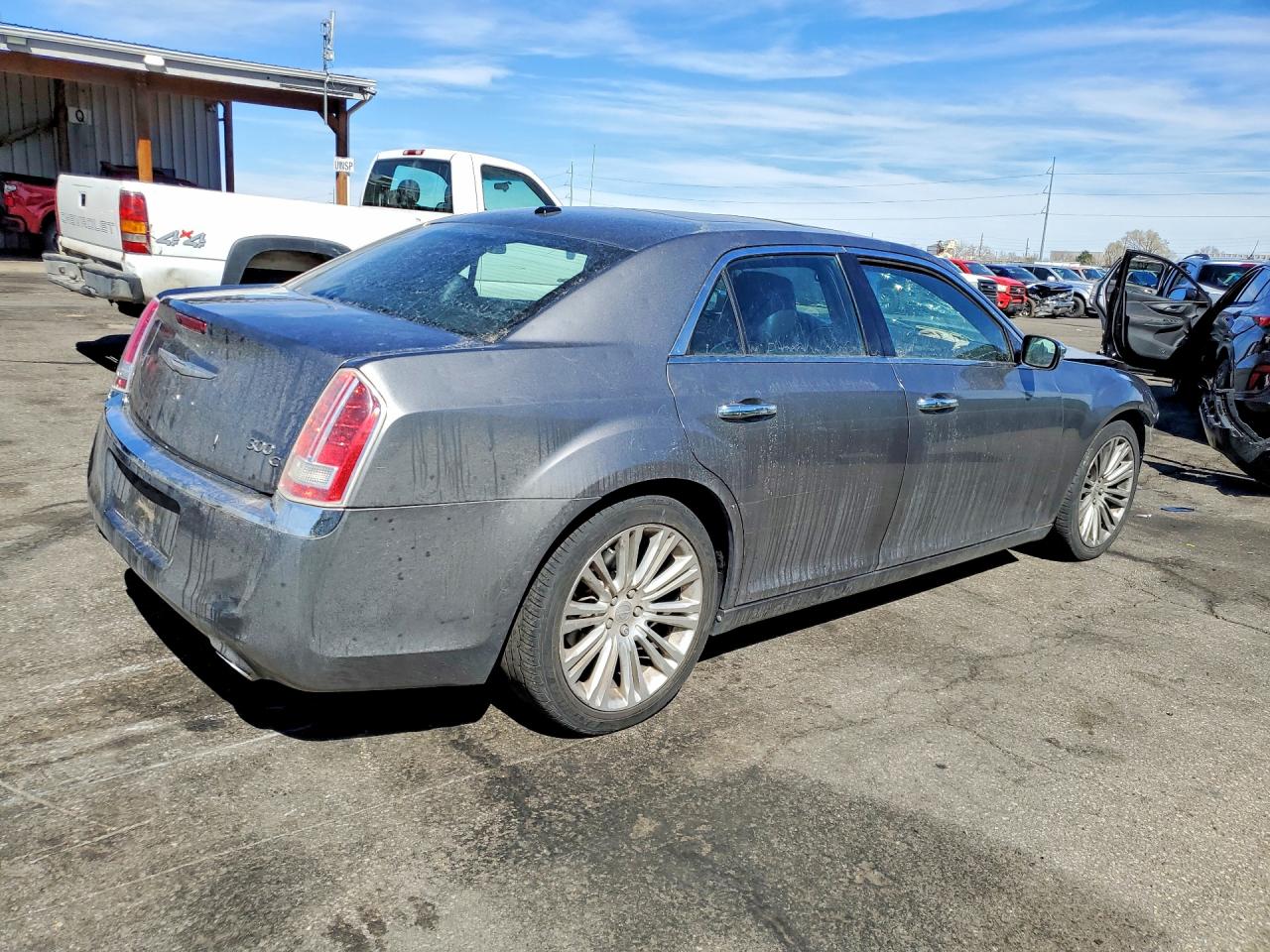 2011 CHRYSLER 300C photo 3