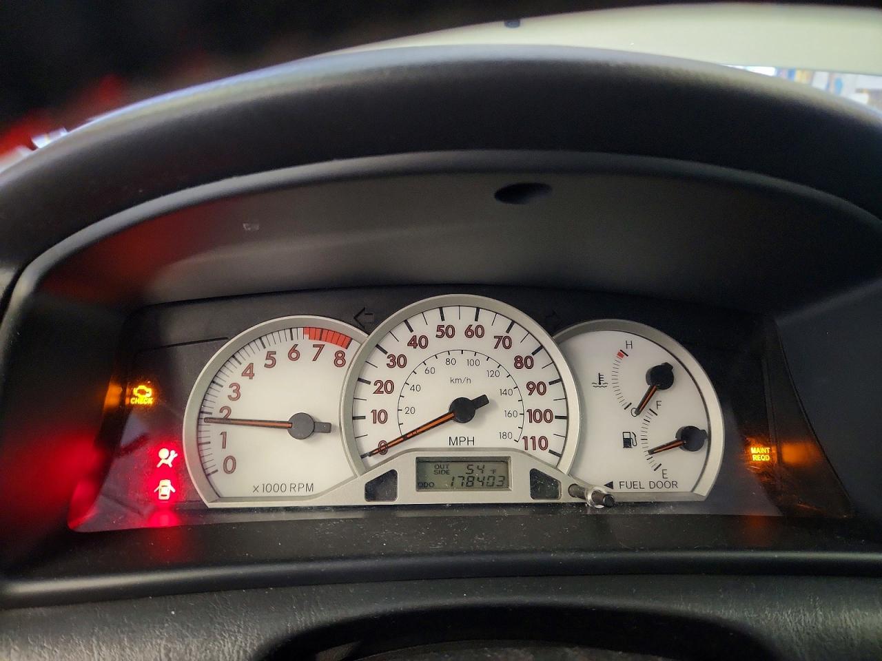 2005 TOYOTA COROLLA S photo 9