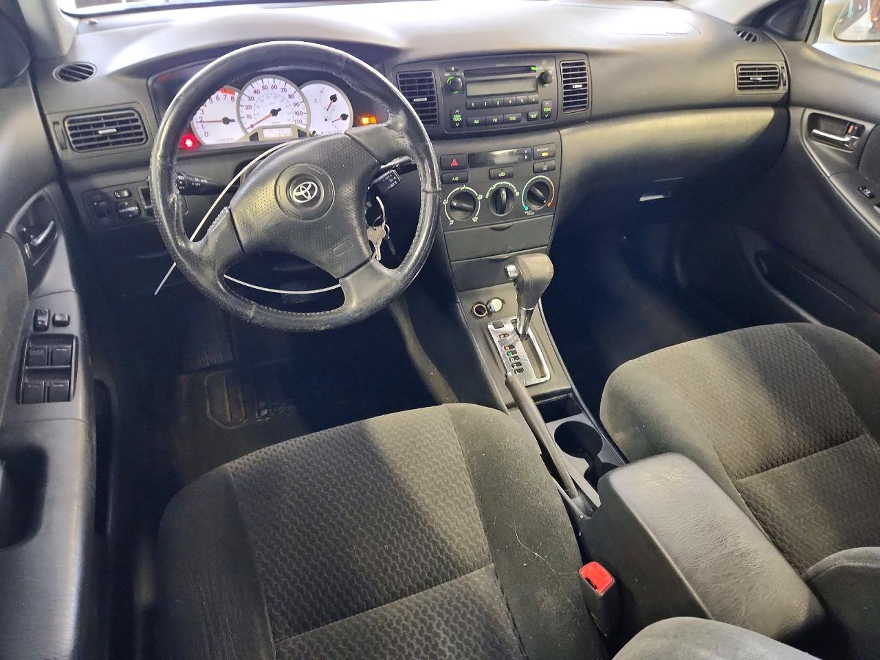 2005 TOYOTA COROLLA S photo 8
