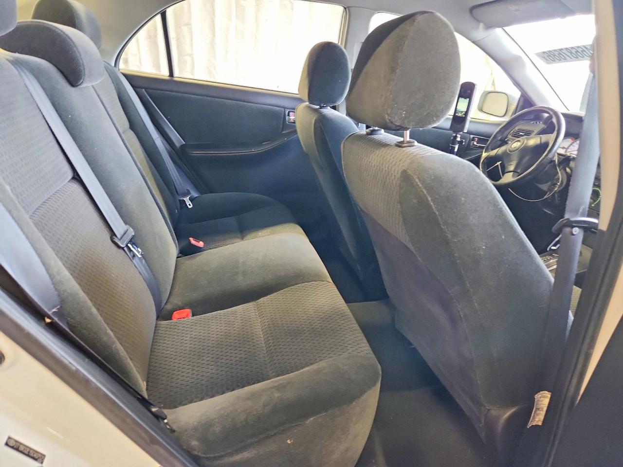 2005 TOYOTA COROLLA S photo 10
