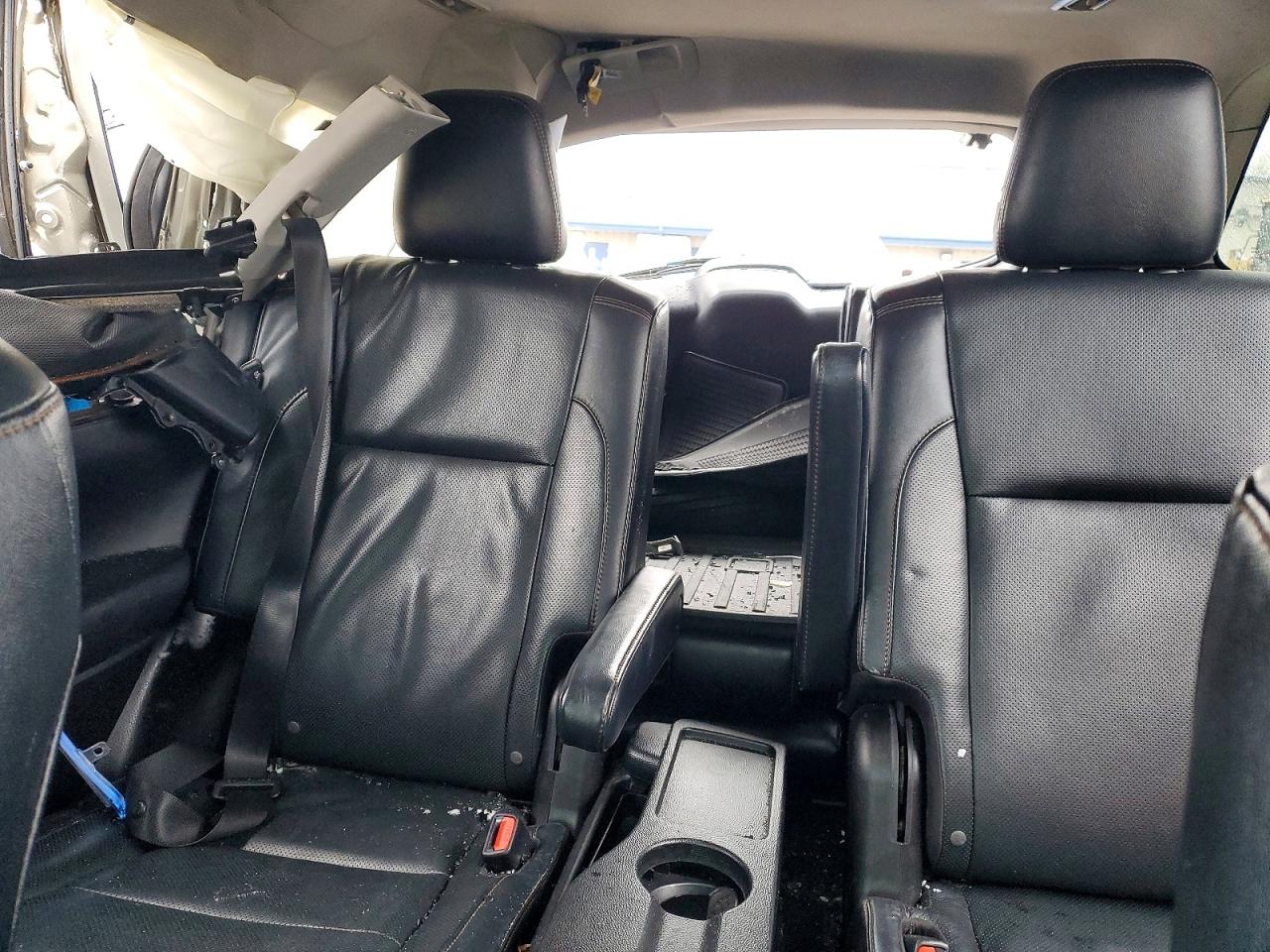 2016 TOYOTA HIGHLANDER HYBRID LIMITED PLATINUM photo 19