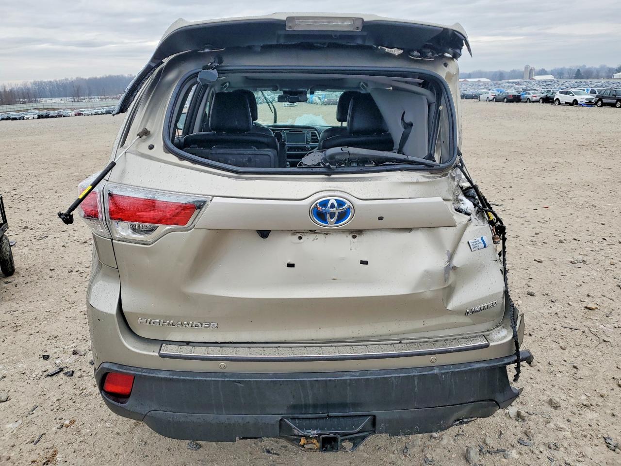 2016 TOYOTA HIGHLANDER HYBRID LIMITED PLATINUM photo 11