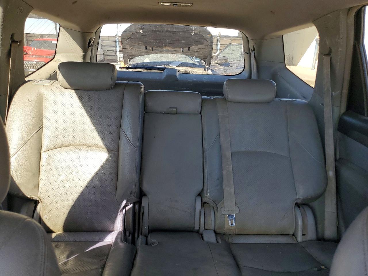 2009 KIA BORREGO photo 19