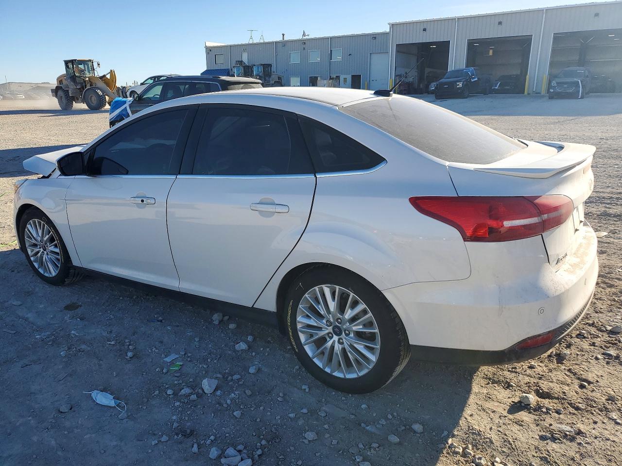 2017 FORD FOCUS TITANIUM photo 3